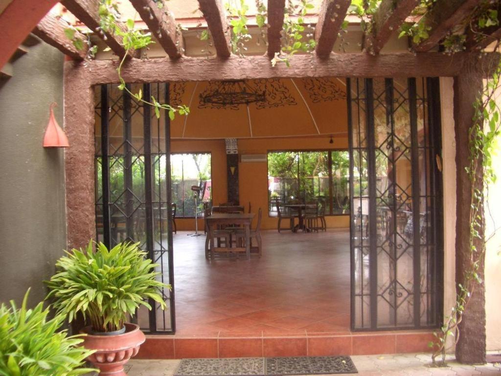 Hotel Casa La Granja Iloilo Zewnętrze zdjęcie