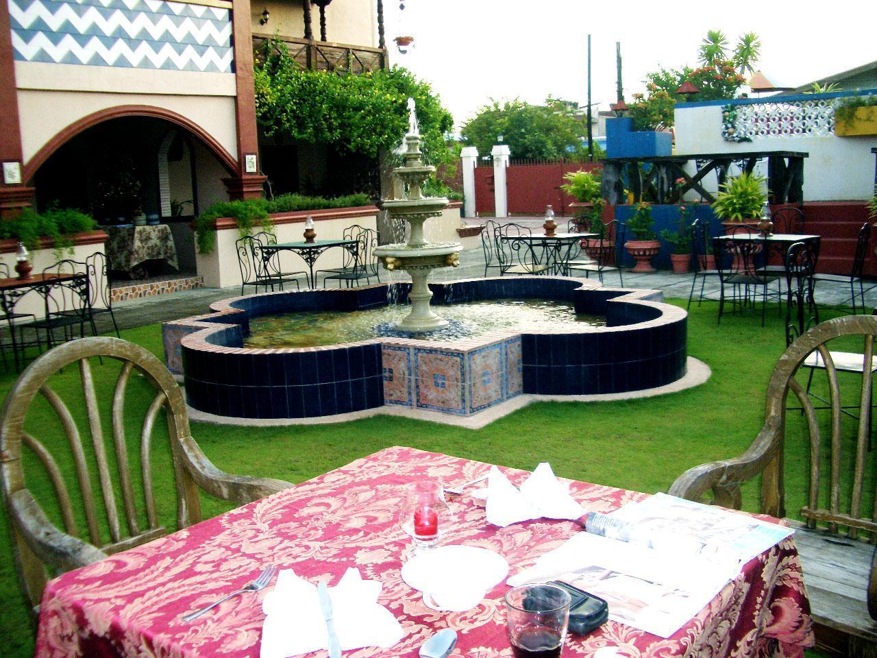 Hotel Casa La Granja Iloilo Zewnętrze zdjęcie