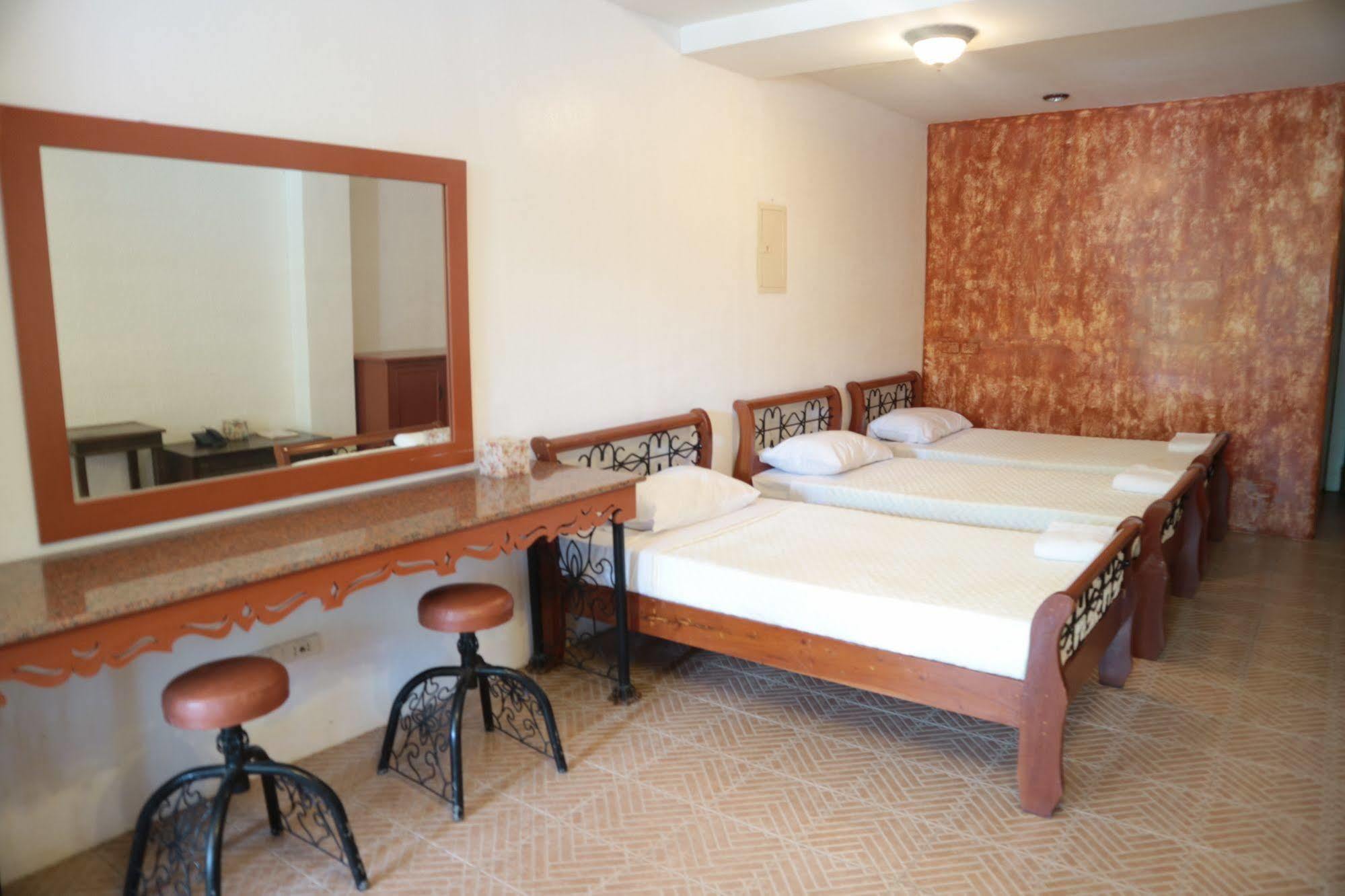 Hotel Casa La Granja Iloilo Zewnętrze zdjęcie