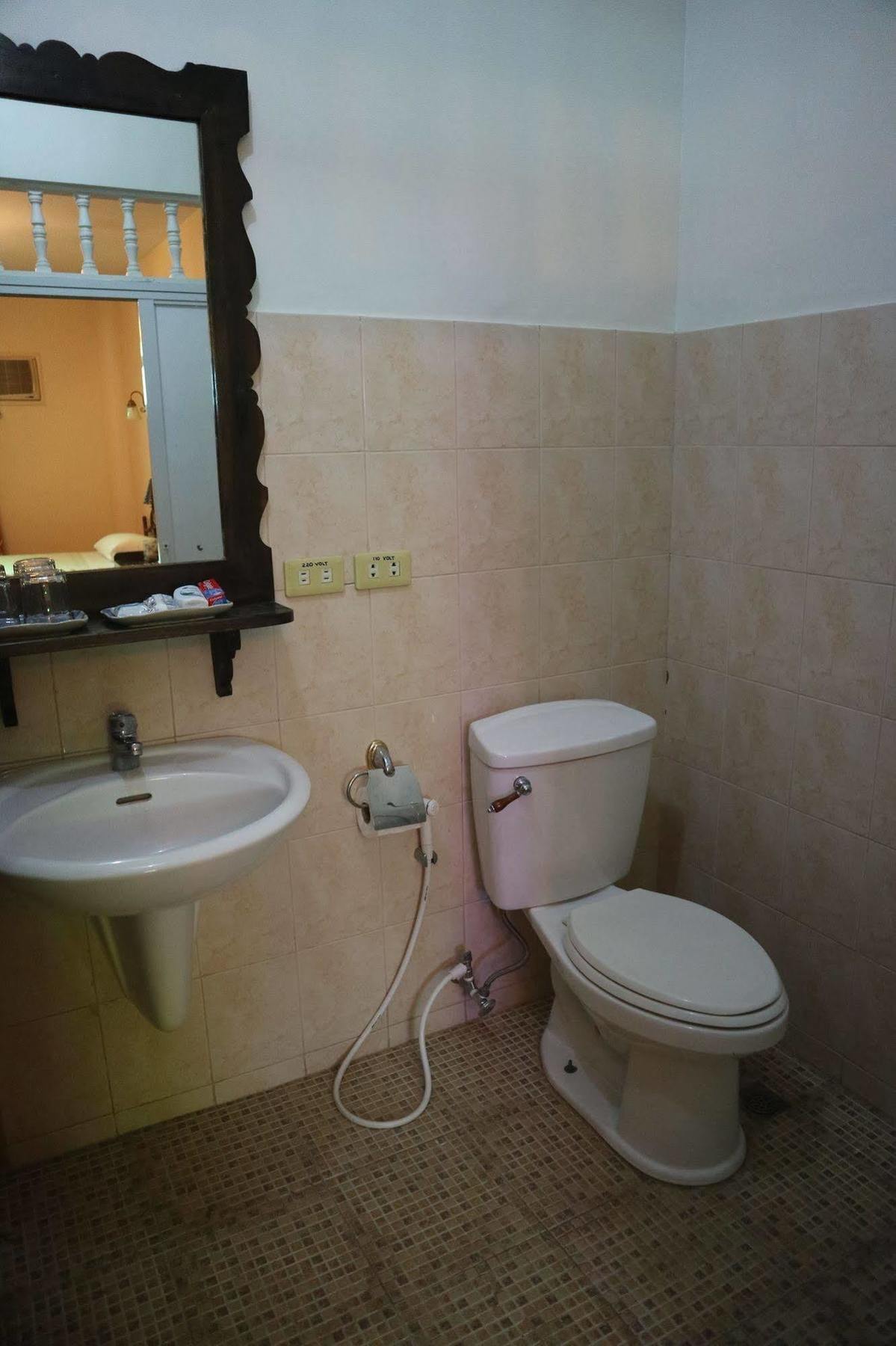 Hotel Casa La Granja Iloilo Zewnętrze zdjęcie
